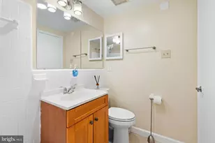 3901 Lyndhurst Dr, Fairfax, VA 22031 - Photo 30