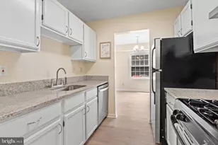 3901 Lyndhurst Dr, Fairfax, VA 22031 - Photo 14
