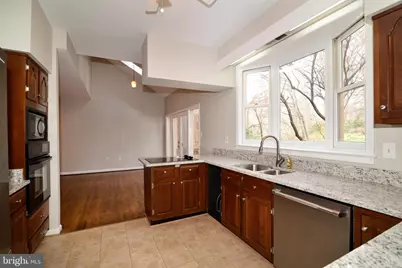 10200 Aspen Willow Drive, Fairfax, VA 22032 - Photo 6