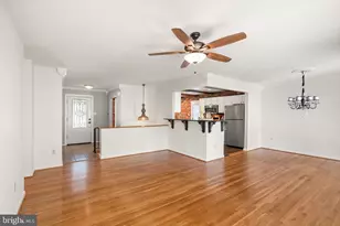 3231 Fair Woods Pkwy, Fairfax, VA 22030 - Photo 12