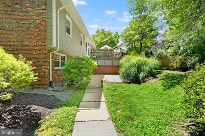3231 Fair Woods Parkway, Fairfax, VA 22030 - Photo 44