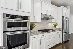 3961 Norton Pl, Fairfax, VA 22030 - Photo 12