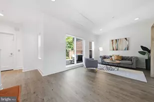 3544 Sutton Hts Cir, Fairfax, VA 22031 - Photo 32