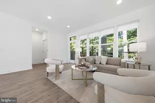 3544 Sutton Hts Cir, Fairfax, VA 22031 - Photo 4
