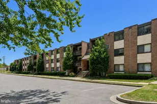 10725 W West Dr, Fairfax, VA 22030 - Photo 1