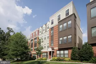 3957 Oak St, Fairfax, VA 22030 - Photo 2