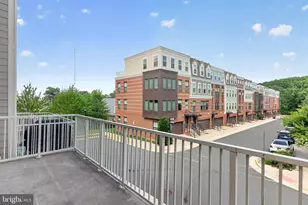 3957 Oak St, Fairfax, VA 22030 - Photo 14