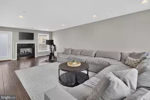 3957 Oak St, Fairfax, VA 22030 - Photo 40