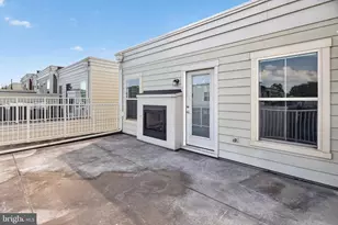 3957 Oak St, Fairfax, VA 22030 - Photo 50