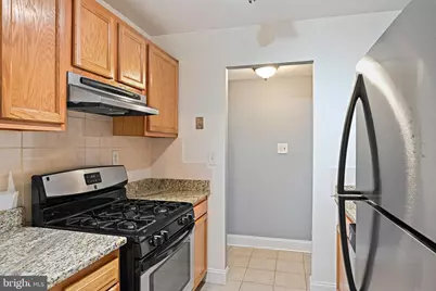 3860 Lyndhurst Drive #101, Fairfax, VA 22031 - Photo 14