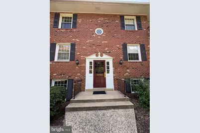 3890 Lyndhurst Drive #201, Fairfax, VA 22031 - Photo 2