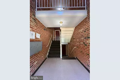 3890 Lyndhurst Drive #201, Fairfax, VA 22031 - Photo 4