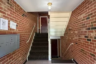 3890 Lyndhurst Dr, Fairfax, VA 22031 - Photo 4