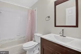 10612 Railroad Ct, Fairfax, VA 22030 - Photo 22