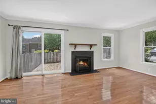 10612 Railroad Ct, Fairfax, VA 22030 - Photo 6