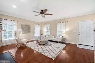 10802 Second St, Fairfax, VA 22030 - Photo 6