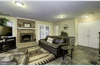 10501 Chancery Court, Fairfax, VA 22030 - Photo 16