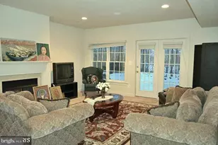 10084 Daniels Run Way, Fairfax, VA 22030 - Photo 4