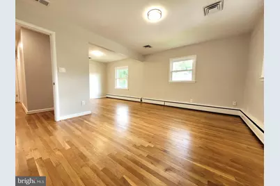 10242 Stratford Avenue, Fairfax, VA 22030 - Photo 16