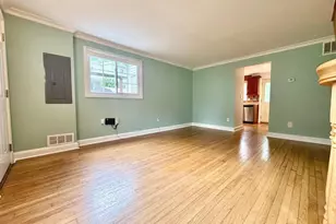 10710 Ashby Pl, Fairfax, VA 22030 - Photo 4