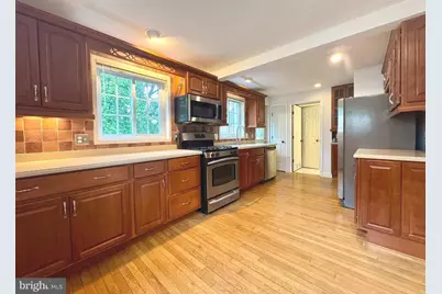 10710 Ashby Place, Fairfax, VA 22030 - Photo 6