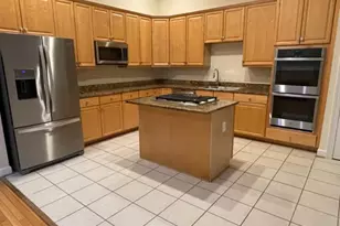 4333 Delegate Ct, Fairfax, VA 22030 - Photo 2