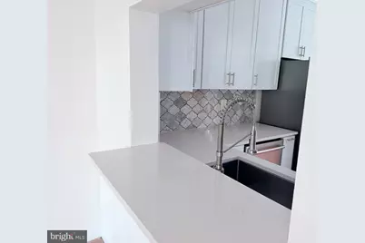 4101 Lexington Court, Fairfax, VA 22030 - Photo 8