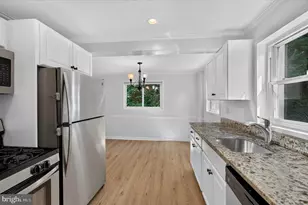 10641 Ashby Pl, Fairfax, VA 22030 - Photo 12