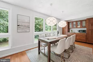 3414 Country Hill Dr, Fairfax, VA 22030 - Photo 10