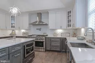 10704 Warwick Ave, Fairfax, VA 22030 - Photo 16
