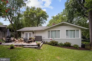 3426 Brookwood Dr, Fairfax, VA 22030 - Photo 28