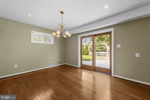 4216 Sideburn Rd, Fairfax, VA 22030 - Photo 18