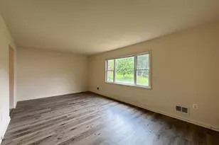 4104 Sideburn Rd, Fairfax, VA 22030 - Photo 8