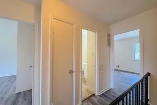 4104 Sideburn Rd, Fairfax, VA 22030 - Photo 12