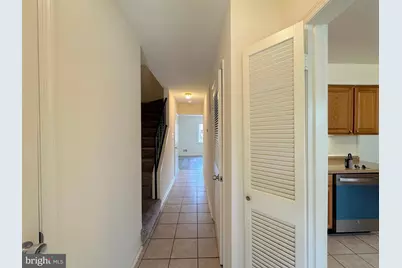 4104 Sideburn Road, Fairfax, VA 22030 - Photo 2