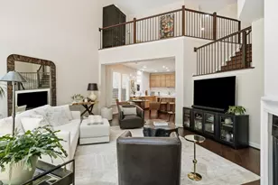 10090 Cover Pl, Fairfax, VA 22030 - Photo 6