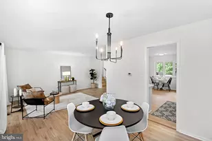 10217 Shiloh St, Fairfax, VA 22030 - Photo 14