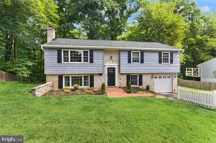 10102 Spring Lake Terrace, Fairfax, VA 22030 - Photo 2