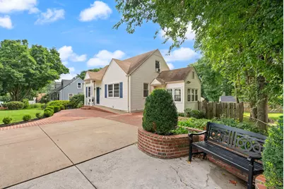 4103 Woodland Drive, Fairfax, VA 22030 - Photo 2