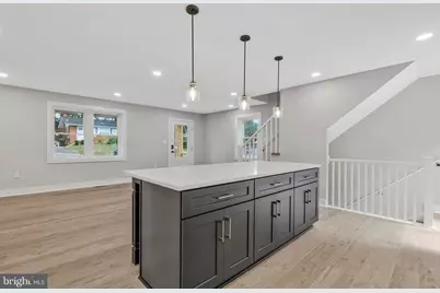10211 Stratford Avenue, Fairfax, VA 22030 - Photo 8