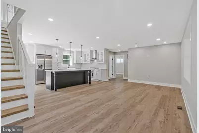 10211 Stratford Avenue, Fairfax, VA 22030 - Photo 4