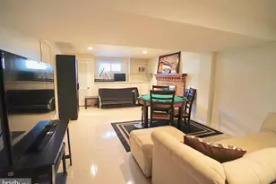 4218 University Dr, Fairfax, VA 22030 - Photo 22