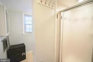4218 University Dr, Fairfax, VA 22030 - Photo 24