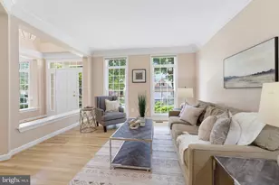 3810 Daniels Run Ct, Fairfax, VA 22030 - Photo 8