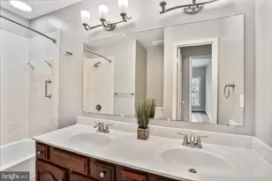 3711 Jenny Lynne Ln, Fairfax, VA 22030 - Photo 24