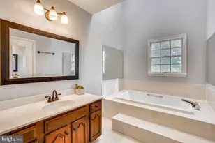 3711 Jenny Lynne Ln, Fairfax, VA 22030 - Photo 32