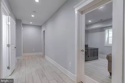 10704 Warwick Avenue, Fairfax, VA 22030 - Photo 50