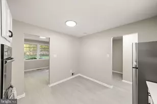 10228 Continental Ln, Fairfax, VA 22030 - Photo 16