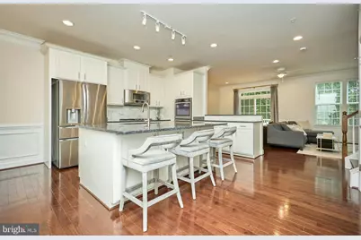4092 Glendale Way, Fairfax, VA 22030 - Photo 6