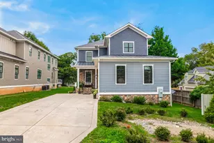 10704 Warwick Ave, Fairfax, VA 22030 - Photo 2